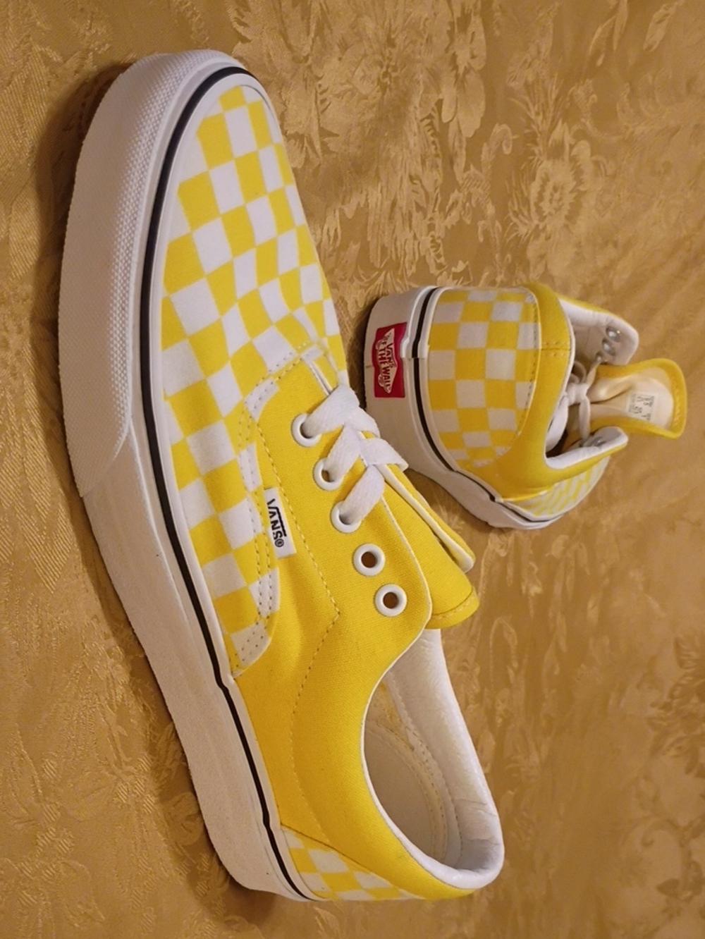 VANS  Yellow and White Checkerboard Low Top Sneakers Men's 9.5 Women's 11.0